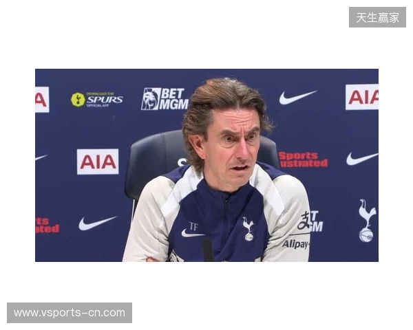 弗兰克：我不同意斯洛特的意见，范德芬不铲抢就不是合格后卫