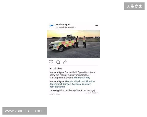 这回真卡车安排上了，切尔西球迷用卡车打出标语抗议BlueCo