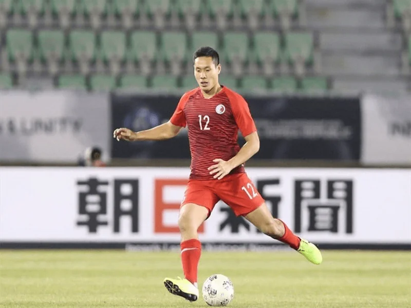 梁诺恒：父亲身体不好希望踢港超照顾他，盼浙江队能拿中超冠军