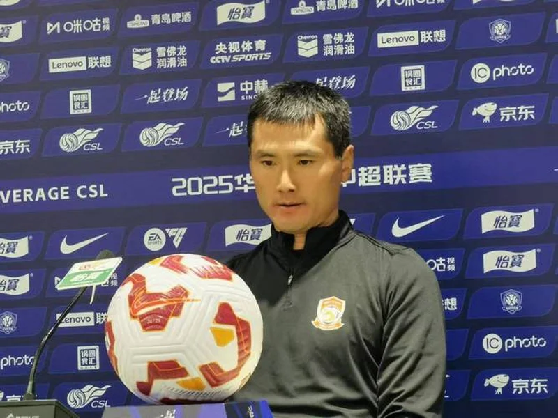 邵佳一：理解球迷恨铁不成钢的心情，这对我来说是一种动力